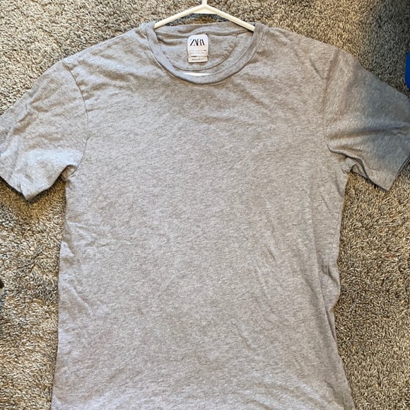 Zara Gray tee - Picture 1 of 2